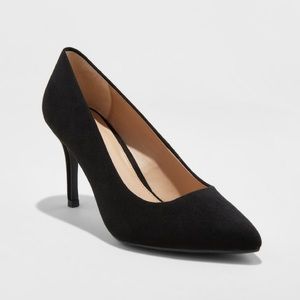 Women's Gemma Pointed Toe Pumps
